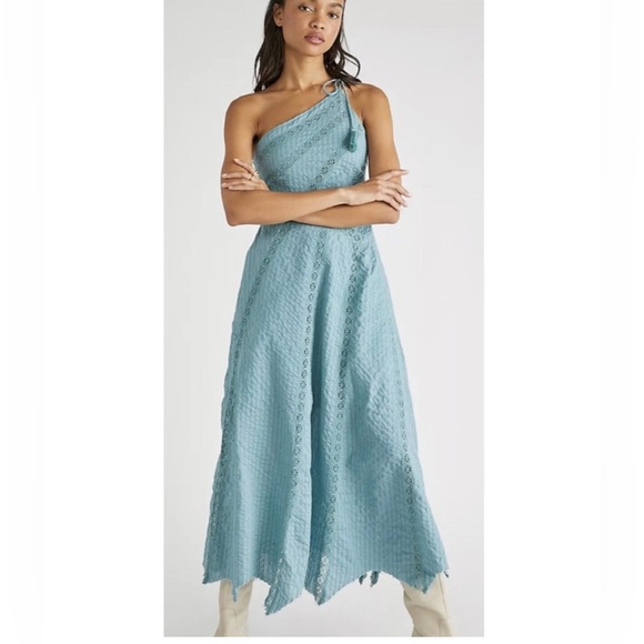 Free People Dresses & Skirts - Free People Bella Maxi Dress